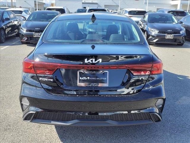 2024 Kia Forte LXSImage 2