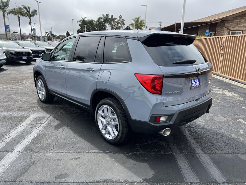 2025 Honda Passport EX-LImage 2