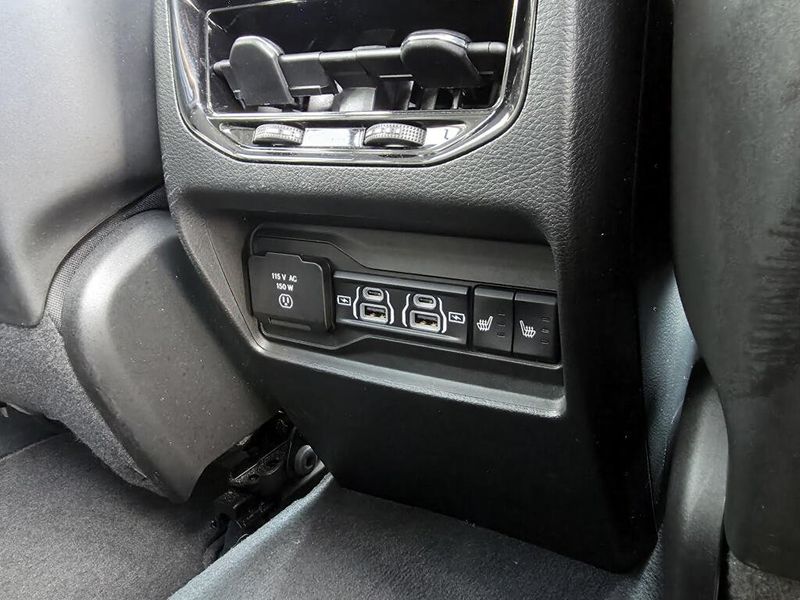 Used 2023 Jeep Grand Cherokee Limited