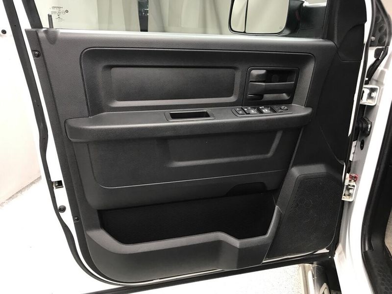 Used 2017 RAM 1500 ExpressImage 8