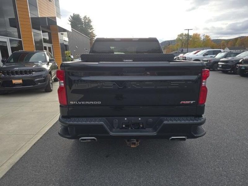 2019 Chevrolet Silverado 1500 RST photo 3