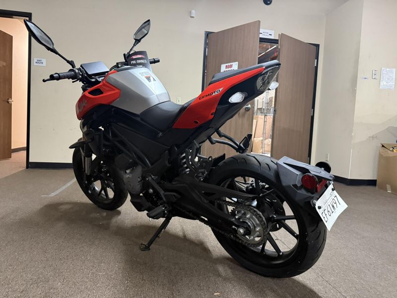 Used 2025 CFMOTO 300NK Image 3