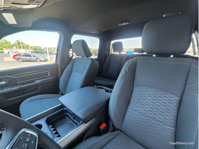 New 2026 RAM 2500 Big Horn Crew Cab 4x4 6'4' Box