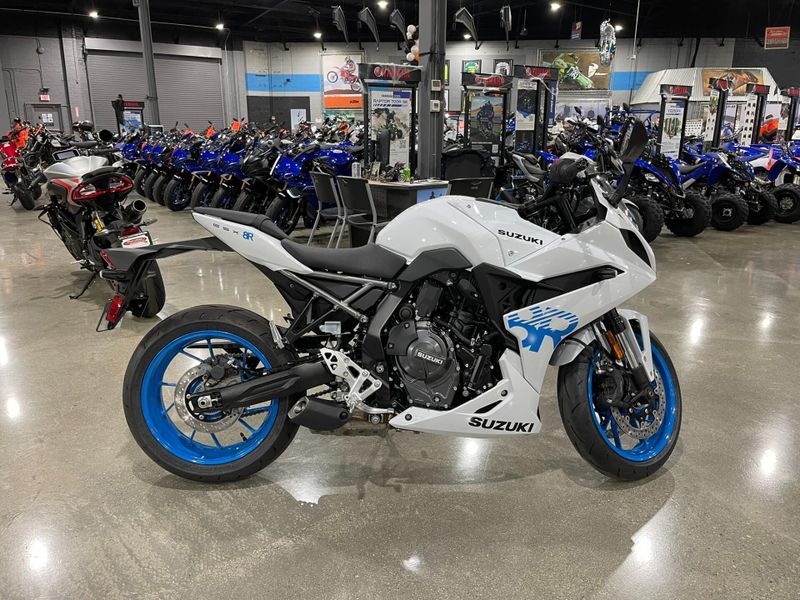 New 2026 Suzuki GSX-8R Image 10