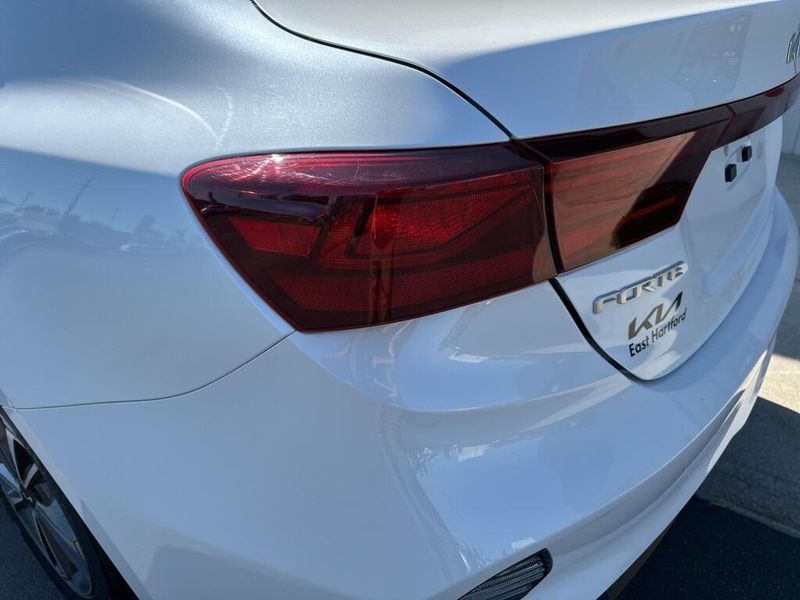 2023 Kia Forte LXSImage 9