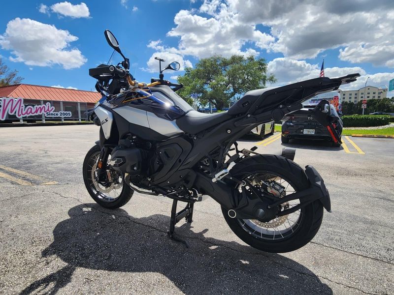 2026 BMW R 1300 GSImage 6
