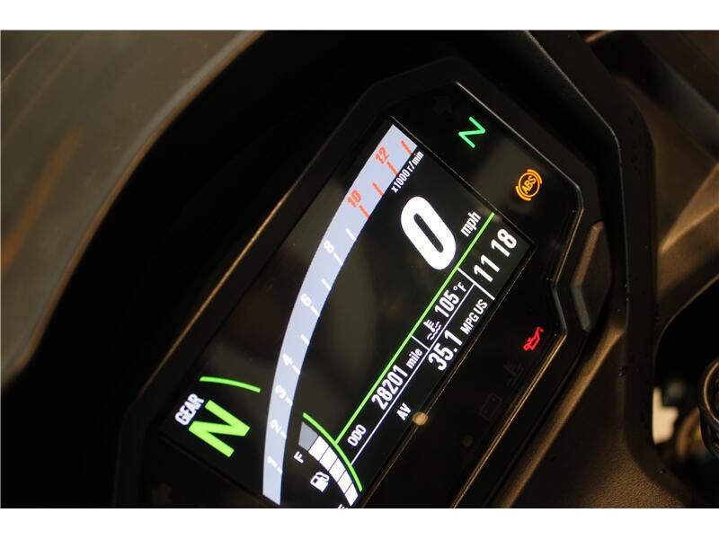 Used 2021 Kawasaki NINJA 650 Image 9