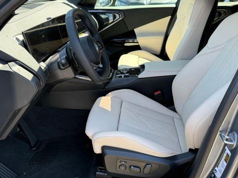 New 2026 BMW X3 30 xDriveImage 16