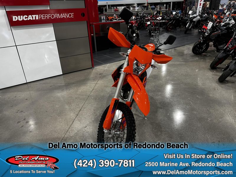 2024 KTM 350 EXC-F  in a ORANGE exterior color. Del Amo Motorsports of Redondo Beach (424) 304-1660 delamomotorsports.com 