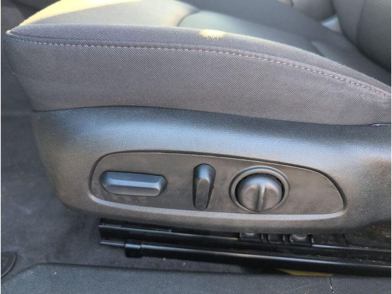 Used 2023 Chevrolet Malibu LTImage 11