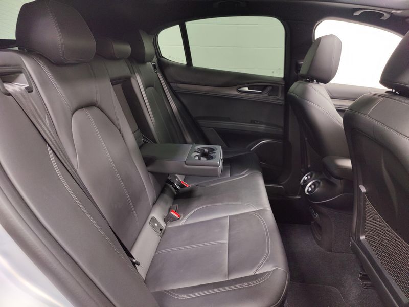 2023 Alfa Romeo Stelvio Ti Premium AWD w/Activ AsstImage 21