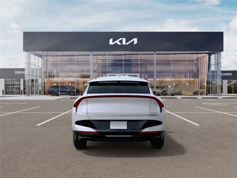 2025 Kia EV6 LightImage 5