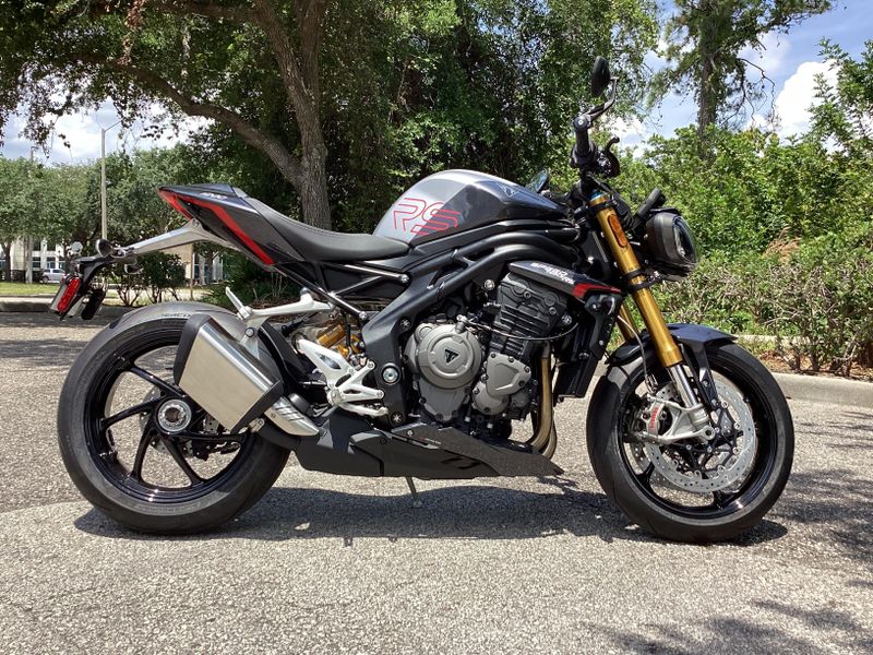 2025 Triumph Speed Triple 1200 RS 