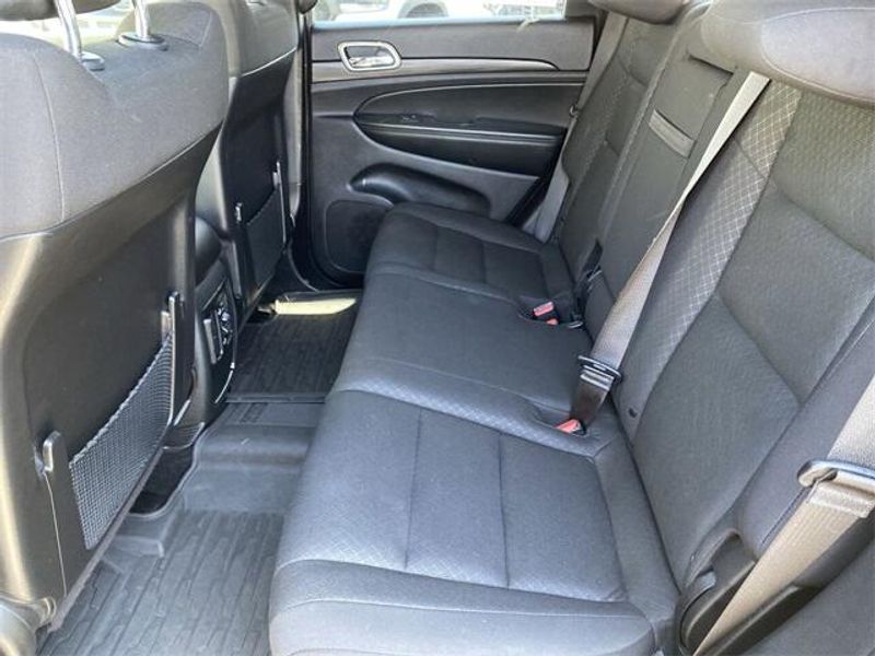 2021 Jeep Grand Cherokee Laredo EImage 16