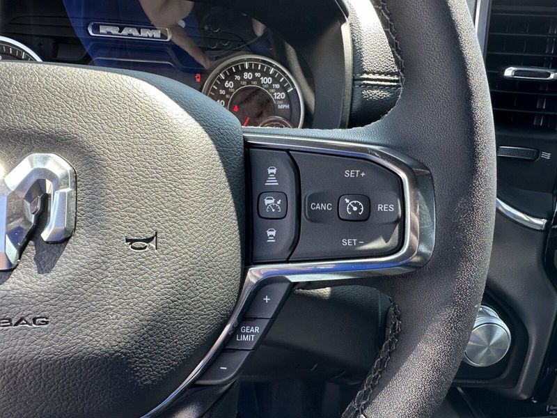 2025 RAM 1500 LaramieImage 17