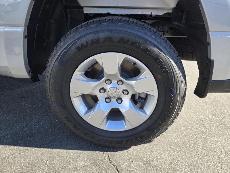 New 2026 RAM 1500 Tradesman Crew Cab 4x2 5'7' Box