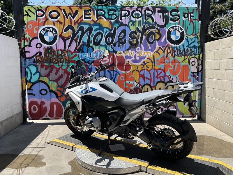 New 2025 BMW R 1300 GS Image 9