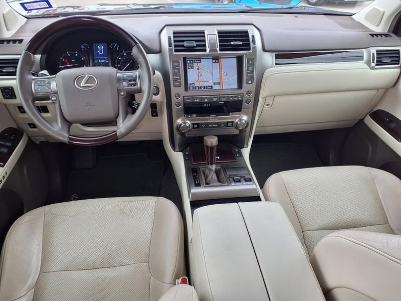 2019 Lexus GX 460 460Image 4