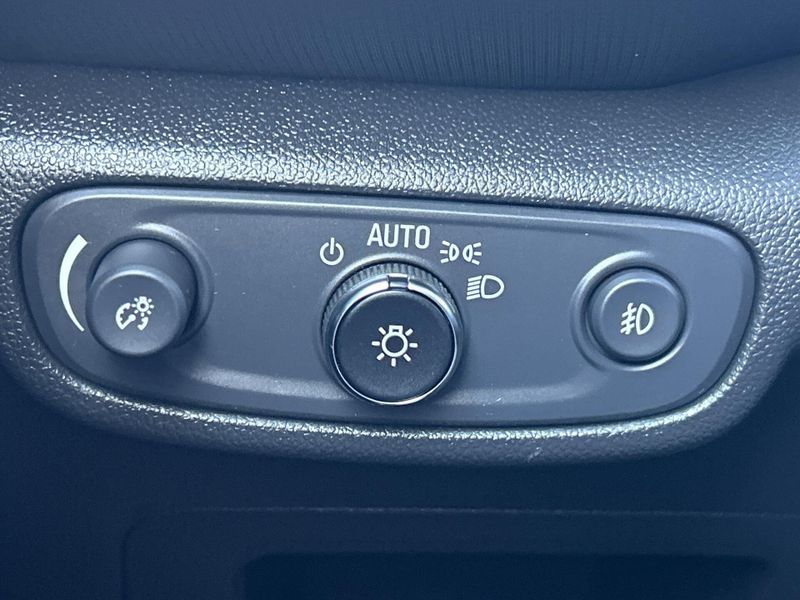 Used 2023 Chevrolet Trailblazer LTImage 18