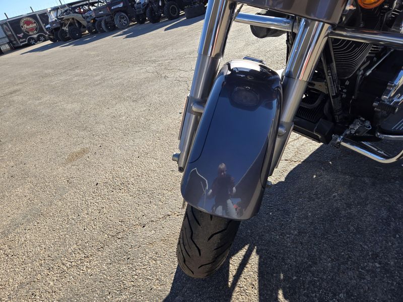 USED 2014 HARLEY STREET GLIDE SPECIAL Image 17