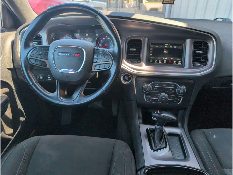 Used 2022 Dodge Charger SXTImage 30