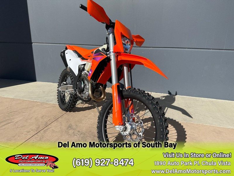 2024 KTM 500 XW-F  in a ORANGE exterior color. Del Amo Motorsports of South Bay (619) 547-1937 delamomotorsports.com 