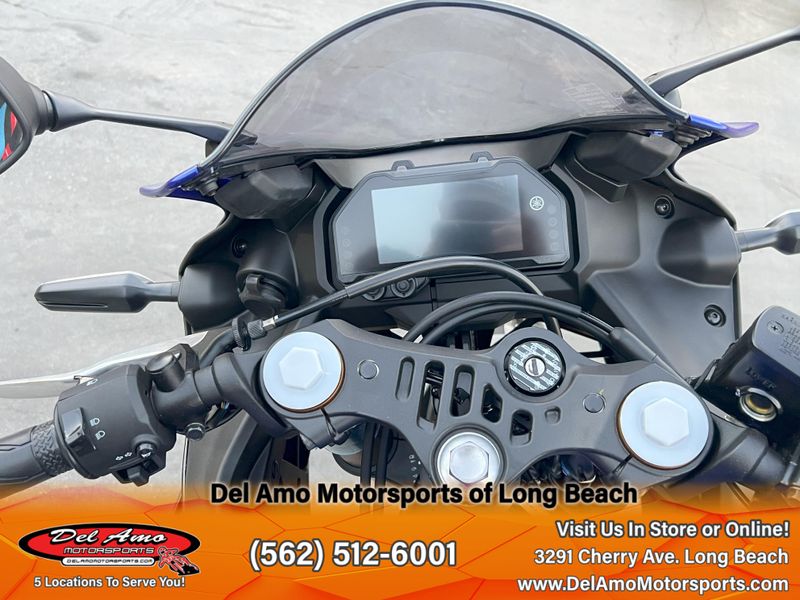 2025 Yamaha YZF-R3 ABS Image 13