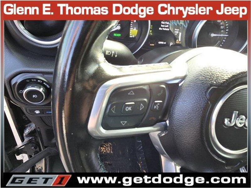 2021 Jeep Wrangler 4xe Unlimited Rubicon photo 17