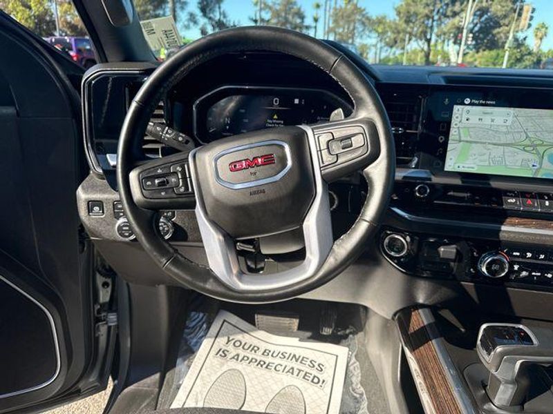 Used 2026 GMC Sierra 1500 ElevationImage 13