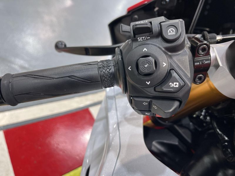 New 2026 Yamaha YZF-R7 70TH ANNIVERSARY EDITION Image 12