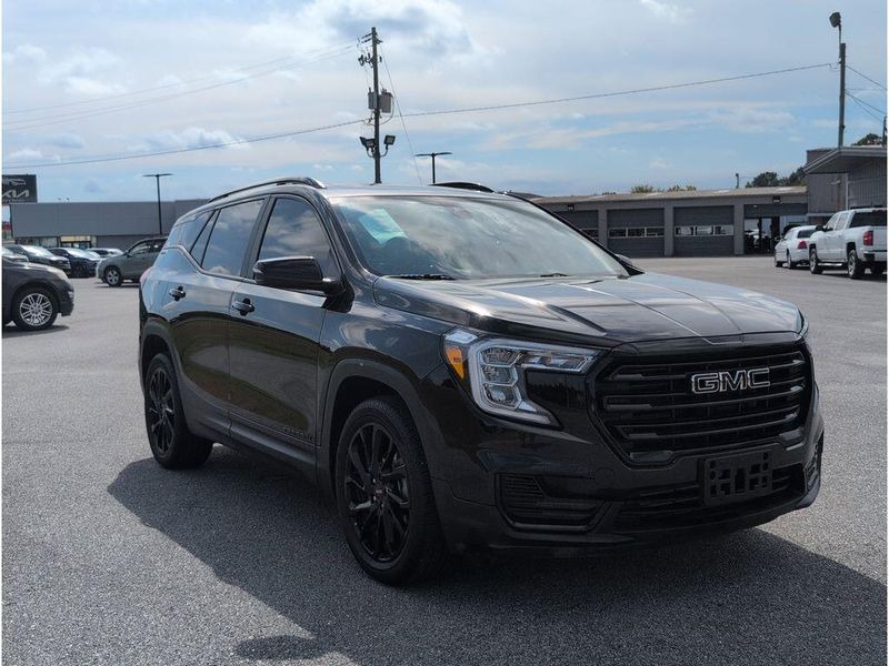 Used 2024 GMC Terrain SLEImage 7