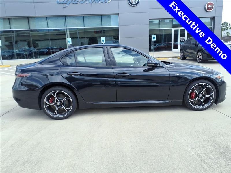 New 2025 Alfa Romeo Giulia RwdImage 5