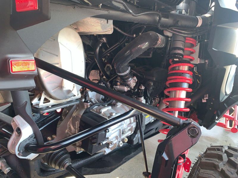 2025 Can-Am MAVERICK R X RS 999T DCT Image 19