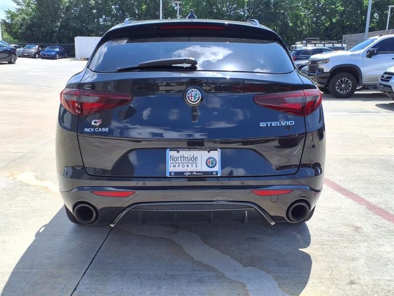 2022 Alfa Romeo Stelvio VeloceImage 10