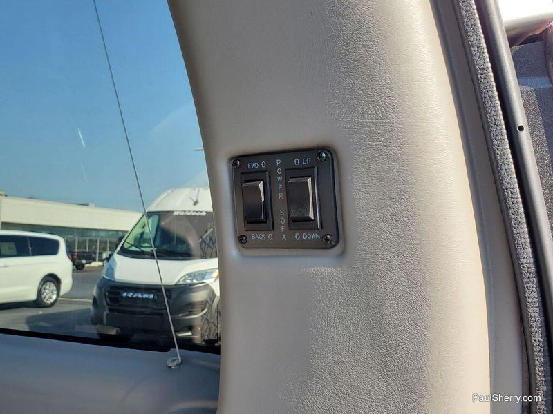 2020 Chevrolet Express Cargo Image 8