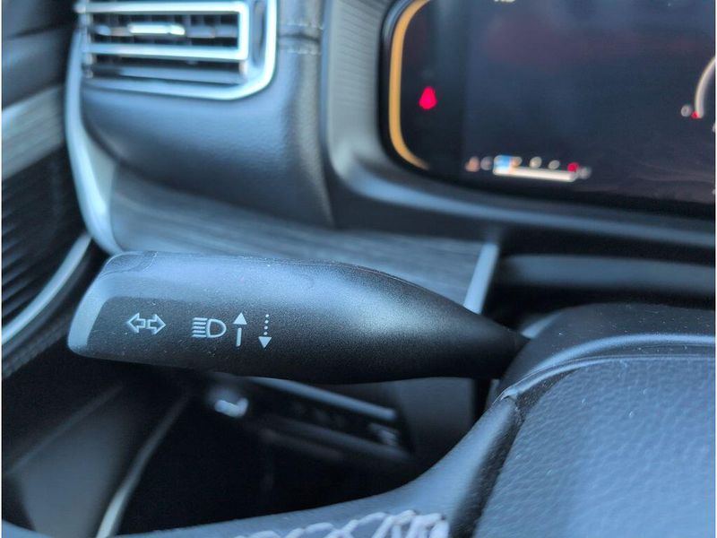 2023 Jeep Wagoneer L Series IIIImage 26