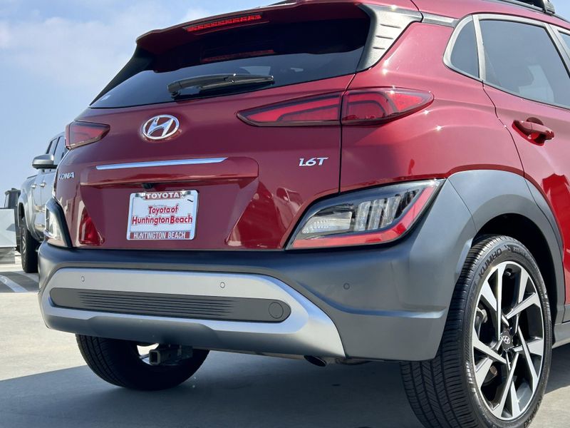 Used 2022 Hyundai Kona LimitedImage 3
