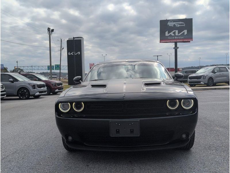 Used 2023 Dodge Challenger SXTImage 8