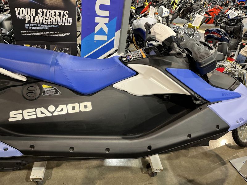New 2025 Sea-Doo SPARK FOR 3 90 CONVENIENCE PACKAGE (SOUND SYSTEM) Image 14