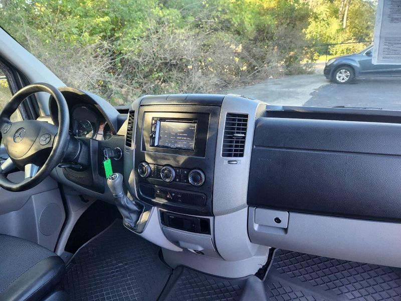 2017 Mercedes-Benz Sprinter 2500 Standard Roof V6Image 49