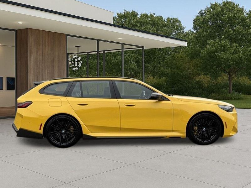 New 2026 BMW M5 BaseImage 7