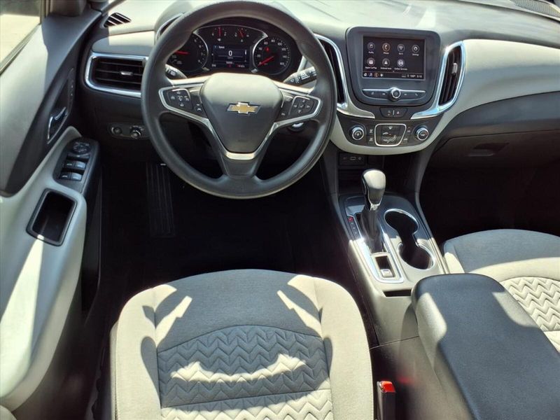 2023 Chevrolet Equinox LT photo 16