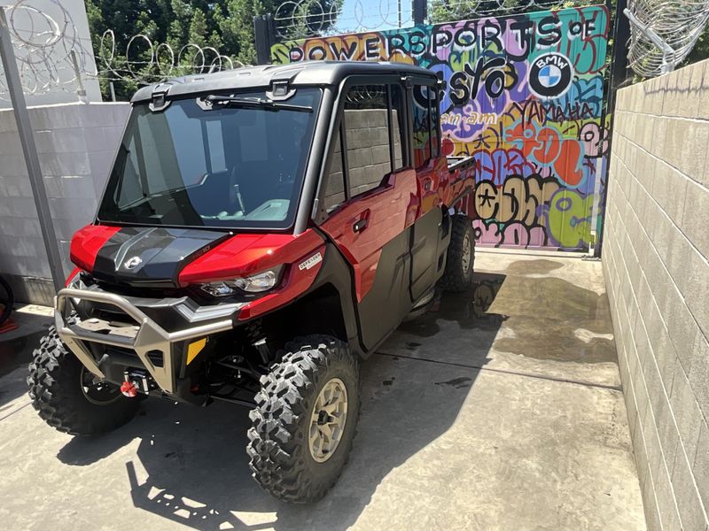2025 Can-Am DEFENDER MAX 65 HD10 LIMITED Image 3