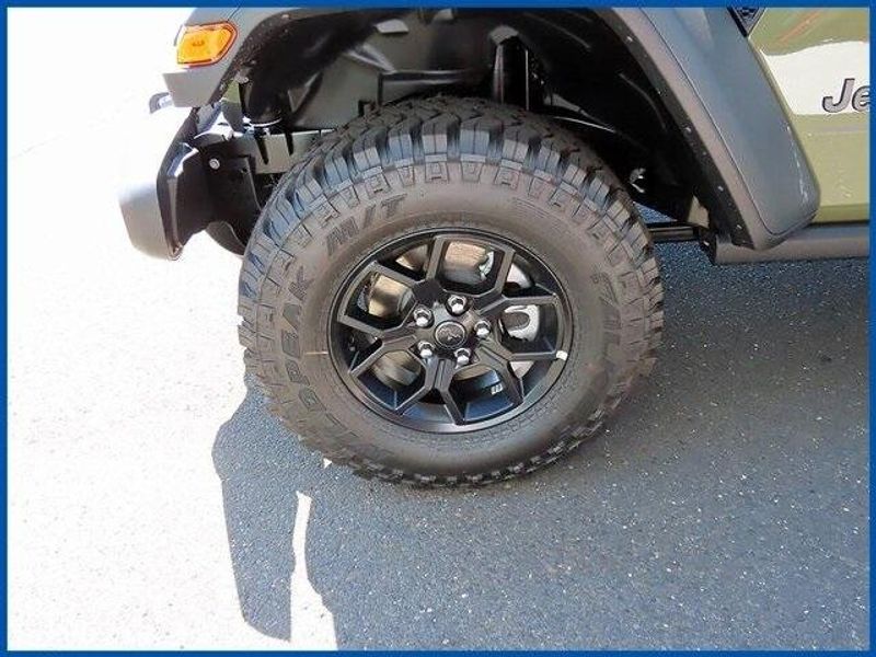 New 2025 Jeep Wrangler WillysImage 4