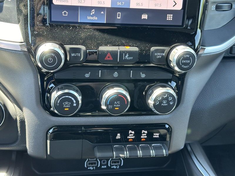 2025 RAM 1500 Big HornImage 23