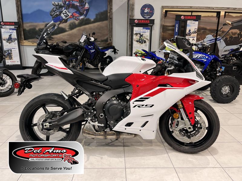 New 2025 Yamaha YZF-R9 Image 1