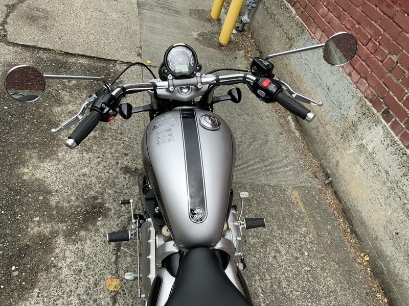 2025 Triumph BONNEVILLE SPEEDMASTER ICON