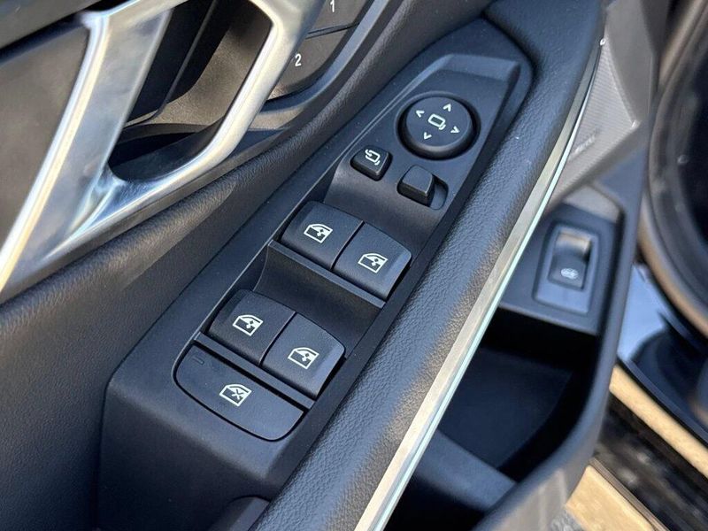 New 2026 BMW 3 Series 330iImage 16