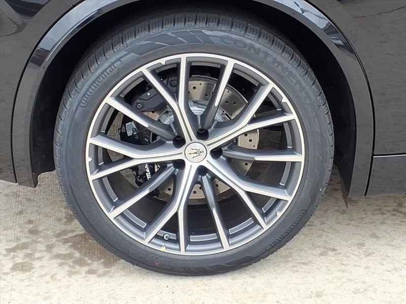 New 2026 Maserati Grecale ModenaImage 22