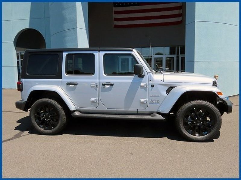 2023 Jeep Wrangler 4xE Sahara 4xeImage 2